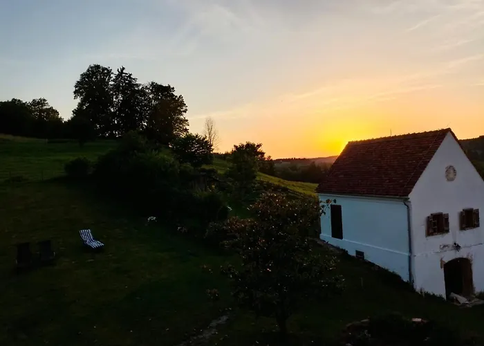 Pferdehof In Der Oststeiermark بيت للعطل *